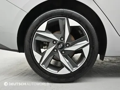 Hyundai Avante 2021, 132415 км, за 9425.99 USD