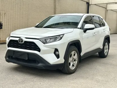 Toyota RAV4 · 2023 год