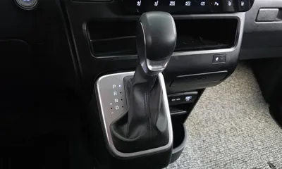 Hyundai Staria 2025, 29428 км, за 18006.88 USD - фото 9