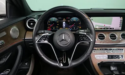 Mercedes-Benz E-Class 2021, 88252 км, за 22267.46 USD - фото 12