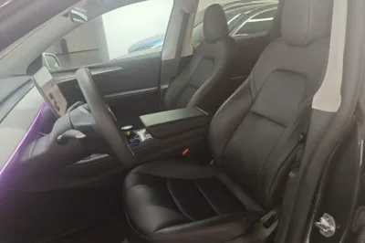 Tesla Model Y 2024, 34200 км, за 31136 USD - фото 17