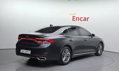 Hyundai Grandeur 2018, 52248 км, за 11832.37 USD