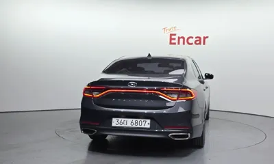 Hyundai Grandeur 2018, 52248 км, за 11832.37 USD