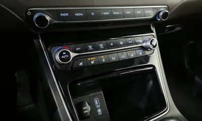 Hyundai Grandeur 2018, 52248 км, за 11750.03 USD - фото 16