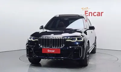 BMW X7 2022, 32485 км, за 55840.84 USD