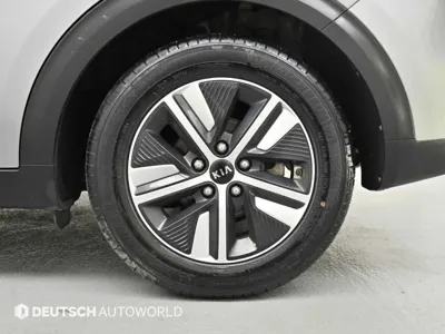Kia Niro 2020, 90770 км, за 10749.19 USD
