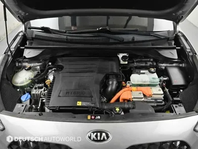 Kia Niro 2020, 90770 км, за 10733.81 USD - фото 6