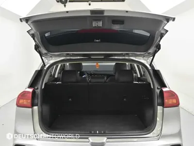 Kia Niro 2020, 90770 км, за 10733.81 USD - фото 19