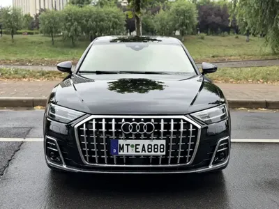 Audi A8 2021, 110000 км, за 44701.9 USD