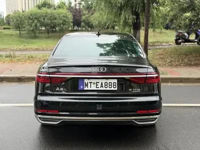 Audi A8 2021, 110000 км, за 44701.9 USD - фото 8