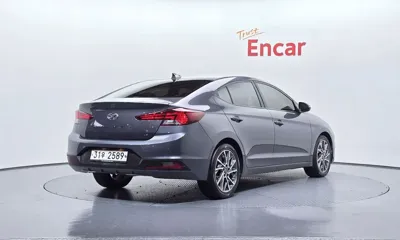 Hyundai Avante 2019, 123307 км, за 6892.48 USD