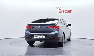 Hyundai Avante 2019, 123307 км, за 6892.48 USD