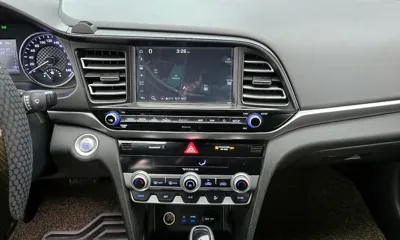 Hyundai Avante 2019, 123307 км, за 6840.39 USD - фото 15