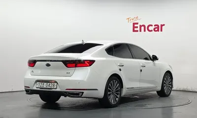 Kia K7 2016, 122680 км, за 5844.11 USD
