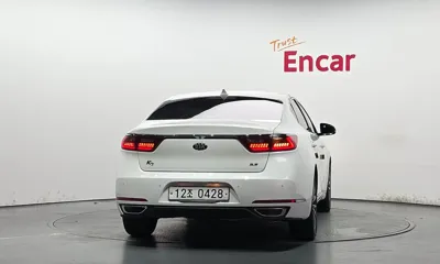 Kia K7 2016, 122680 км, за 5844.11 USD