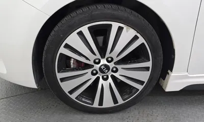 Kia K3 2016, 106479 км, за 6305.66 USD