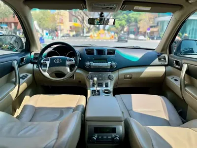 Toyota Highlander 2013, 200000 км, за 9564.26 USD - фото 6