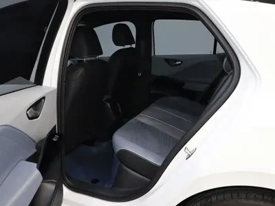 Volkswagen ID.3 2025, 36000 км, за 13526.04 USD - фото 8