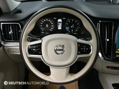 Volvo S60 2021, 100737 км, за 14375.74 USD - фото 13