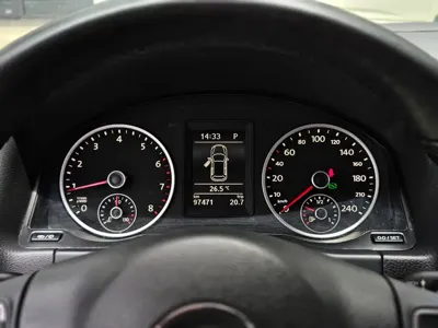 Volkswagen Tiguan 2014, 97000 км, за 6444.84 USD - фото 10