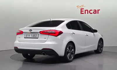 Kia K3 2013, 119307 км, за 3544.7 USD