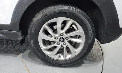 Hyundai Tucson 2018, 77979 км, за 7014.23 USD
