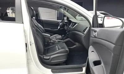 Hyundai Tucson 2018, 77979 км, за 7014.23 USD - фото 11