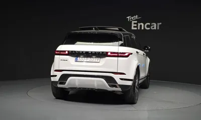 Land Rover Range Rover Evoque 2025, 11127 км, за 35103.67 USD - фото 4