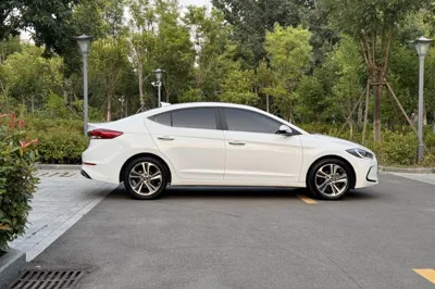 Hyundai Elantra (6th Generation 2016, 59700 км, за 6974 USD