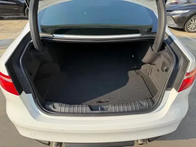 Jaguar XF 2018, 90782 км, за 8060.79 USD - фото 8