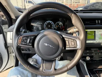 Jaguar XF 2018, 90782 км, за 8060.79 USD - фото 13