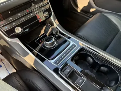 Jaguar XF 2018, 90782 км, за 8060.79 USD - фото 16