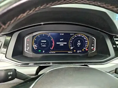 Volkswagen Lamando 2021, 71000 км, за 9753.98 USD
