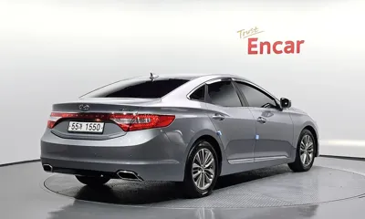 Hyundai Grandeur 2015, 159081 км, за 3349.97 USD