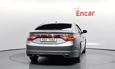 Hyundai Grandeur 2015, 159081 км, за 3349.97 USD