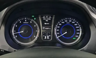 Hyundai Grandeur 2015, 159081 км, за 3349.97 USD - фото 8
