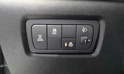 KG_Mobility_Ssangyong KORANDO 2016, 117110 км, за 4226.08 USD - фото 13