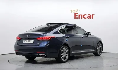 Hyundai Genesis 2015, 124074 км, за 7811.47 USD