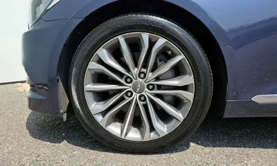 Hyundai Genesis 2015, 124074 км, за 7811.47 USD
