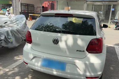 Volkswagen Polo 2016, 108000 км, за 4816 USD