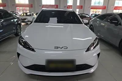 BYD Seal 05 DM-i 2025, 10300 км, за 11260 USD