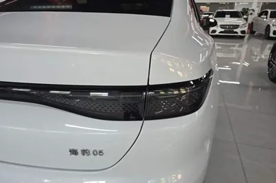 BYD Seal 05 DM-i 2025, 10300 км, за 11260 USD - фото 9