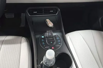 BYD Seal 05 DM-i 2025, 10300 км, за 11260 USD - фото 16