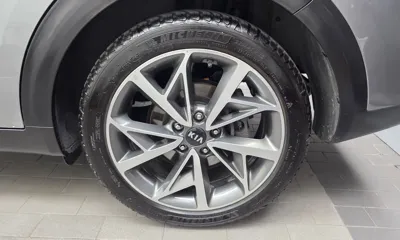 Kia Niro 2020, 151810 км, за 9977.68 USD - фото 21
