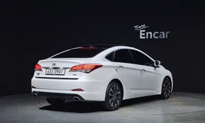 Hyundai i40 2012, 169689 км, за 3055.32 USD