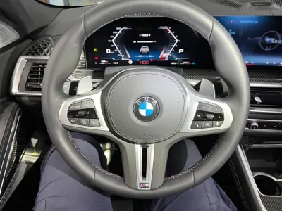 BMW X6 2025, 4325 км, за 81258.5 USD