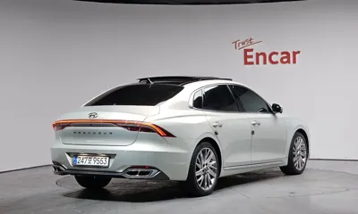 Hyundai Grandeur 2020, 93371 км, за 16010.24 USD