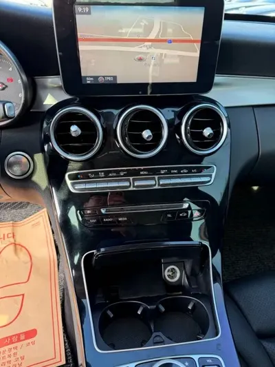 Mercedes-Benz C-Class 2016, 112246 км, за 9058.68 USD - фото 9