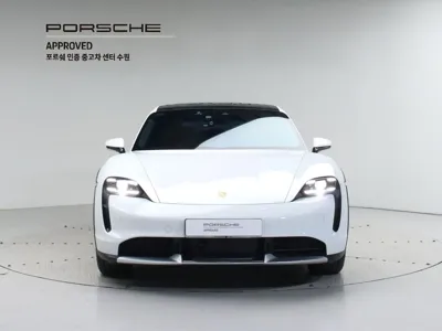 Porsche Taycan 2024, 13850 км, за 101812.89 USD