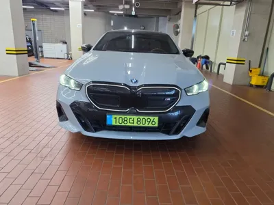 BMW i5 2024, 21700 км, за 55349.33 USD